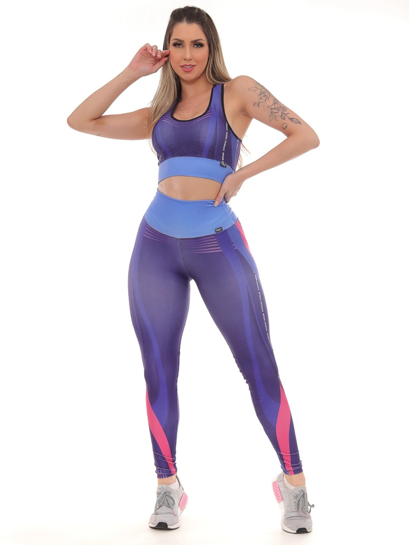 Conjunto Fitness Cintura Alta com Detalhes em Neon
